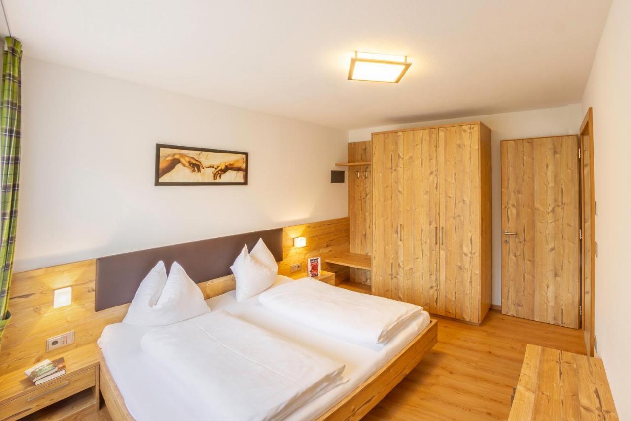 Hotel Garni Angerer Lutago Esterno foto