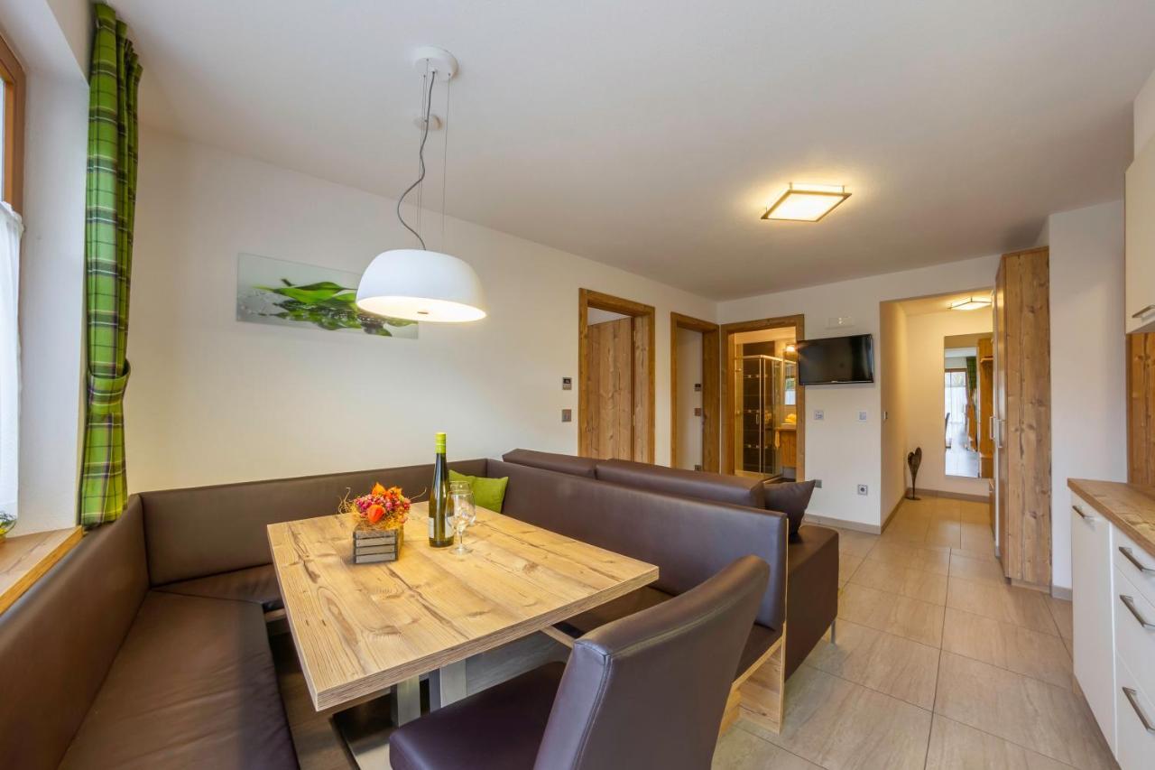 Hotel Garni Angerer Lutago Esterno foto