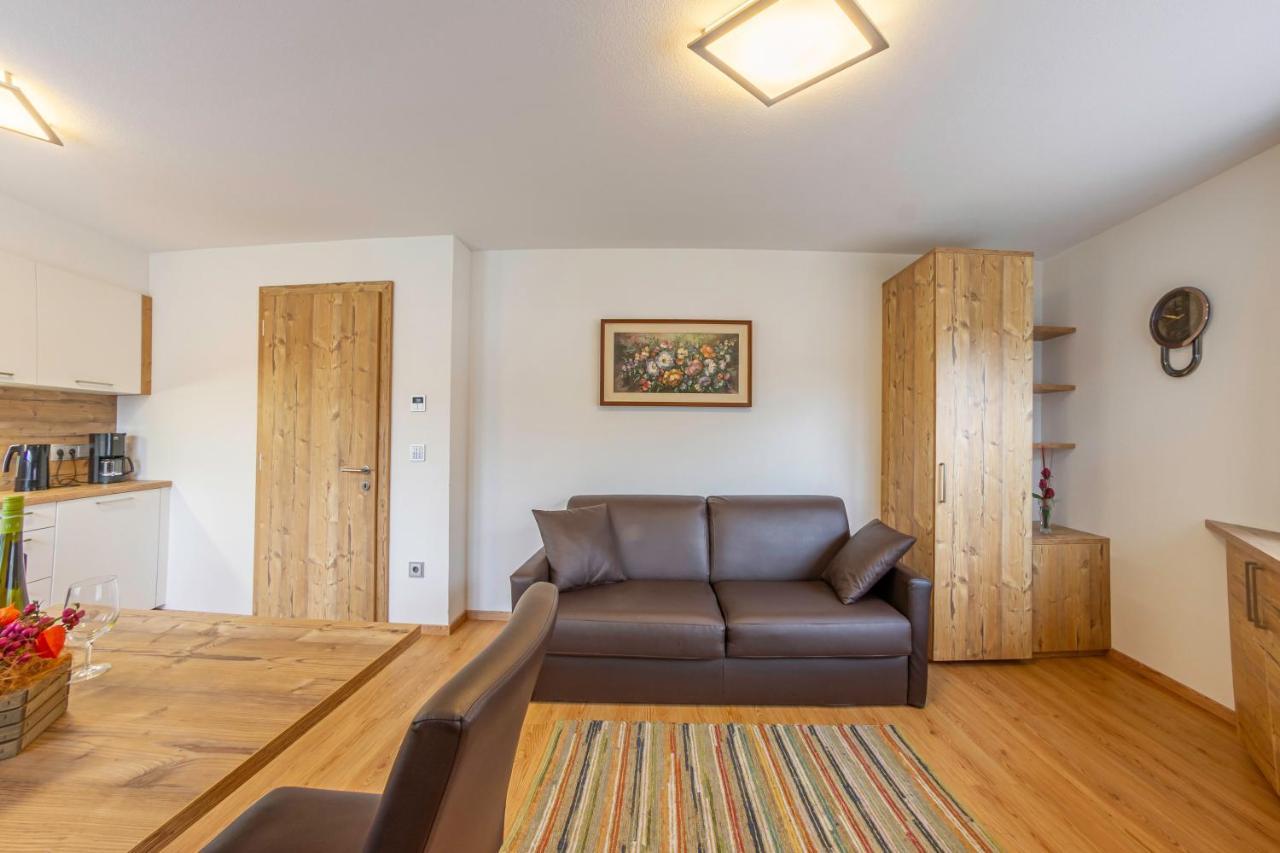 Hotel Garni Angerer Lutago Esterno foto