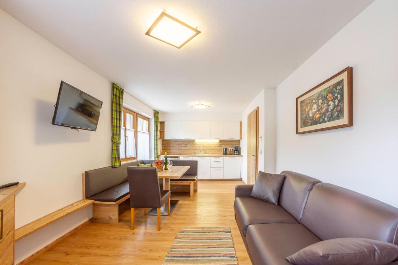 Hotel Garni Angerer Lutago Esterno foto