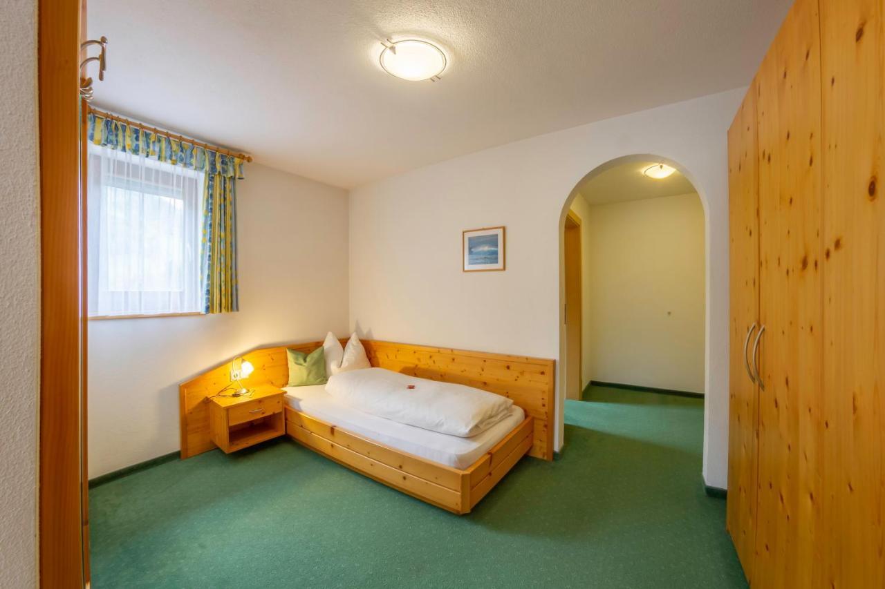 Hotel Garni Angerer Lutago Esterno foto