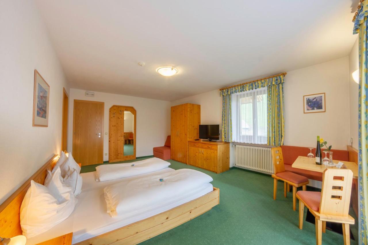 Hotel Garni Angerer Lutago Esterno foto