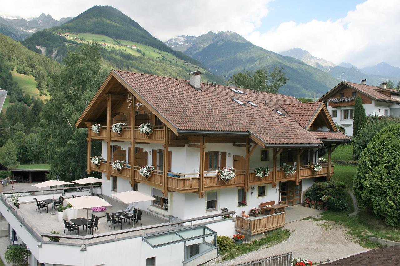 Hotel Garni Angerer Lutago Esterno foto
